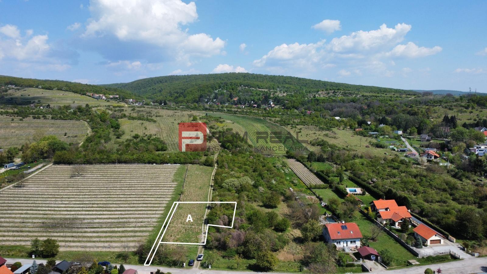 SLNEČNÝ STAVEBNÝ POZEMOK V LIMBACHU-PLATNÉ ÚZEMNÉ ROZHODNUTIE – fotka 2