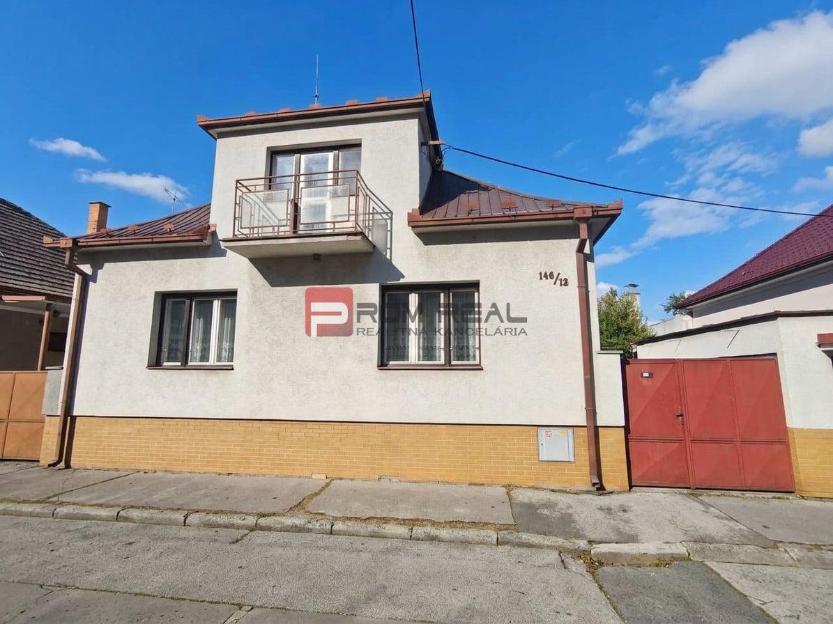 Rodinný dom so záhradou, zateplený, nová strecha, Piešťany – fotka 2