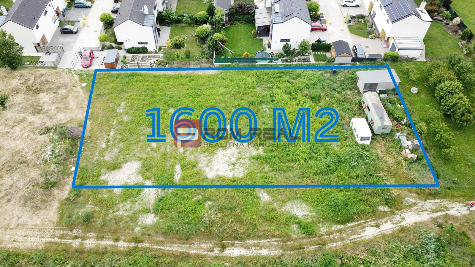 Investičný pozemok 1600 m2 Marianka Intravilán Skvelé ROI – fotka 2