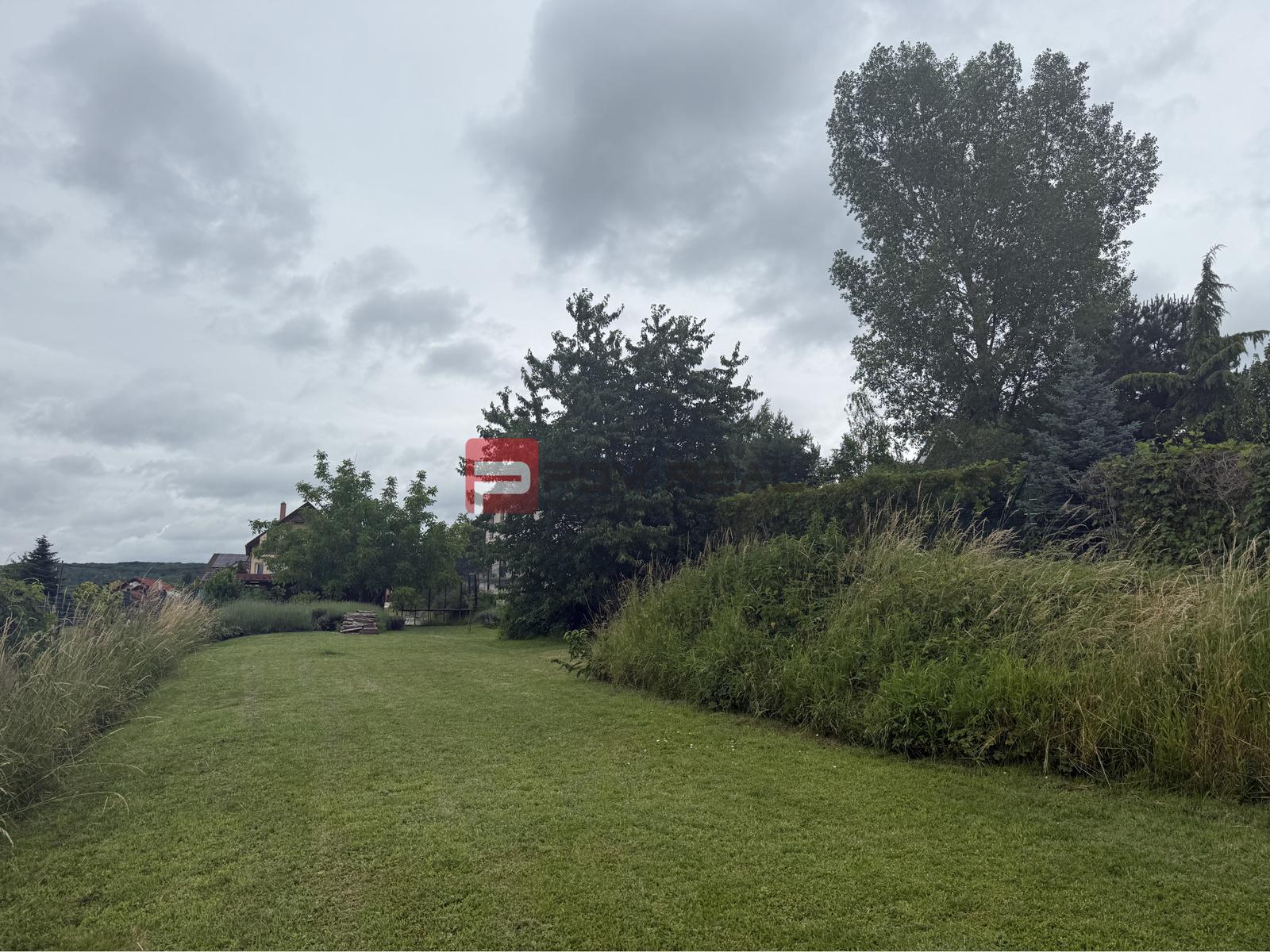 Nádherný pozemok 632 m2 s výhľadom na Alpy Marianka – fotka 2