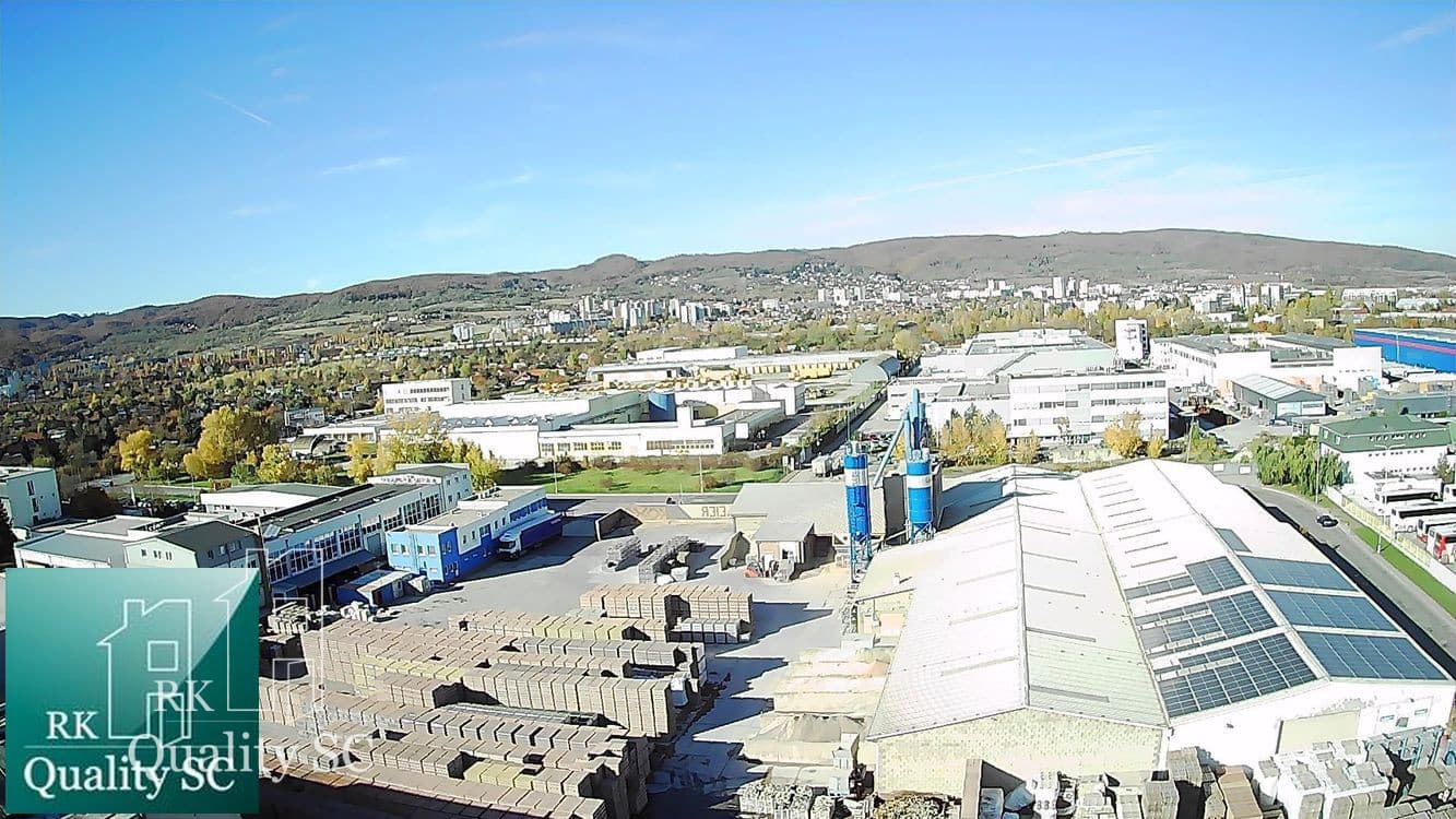 BRATISLAVA III. - RAČA - NA PREDAJ - priemyselný objekt s polyfunkčnou budovou s veľkou halou, ubytovacími a kancelárskymi priestormi v Bratislave