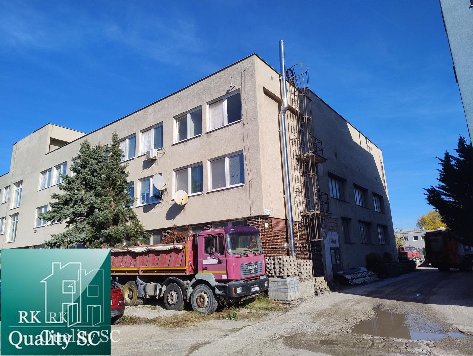 BRATISLAVA III. - RAČA - NA PREDAJ - priemyselný objekt s polyfunkčnou budovou s veľkou halou, ubytovacími a kancelárskymi priestormi v Bratislave – fotka 2