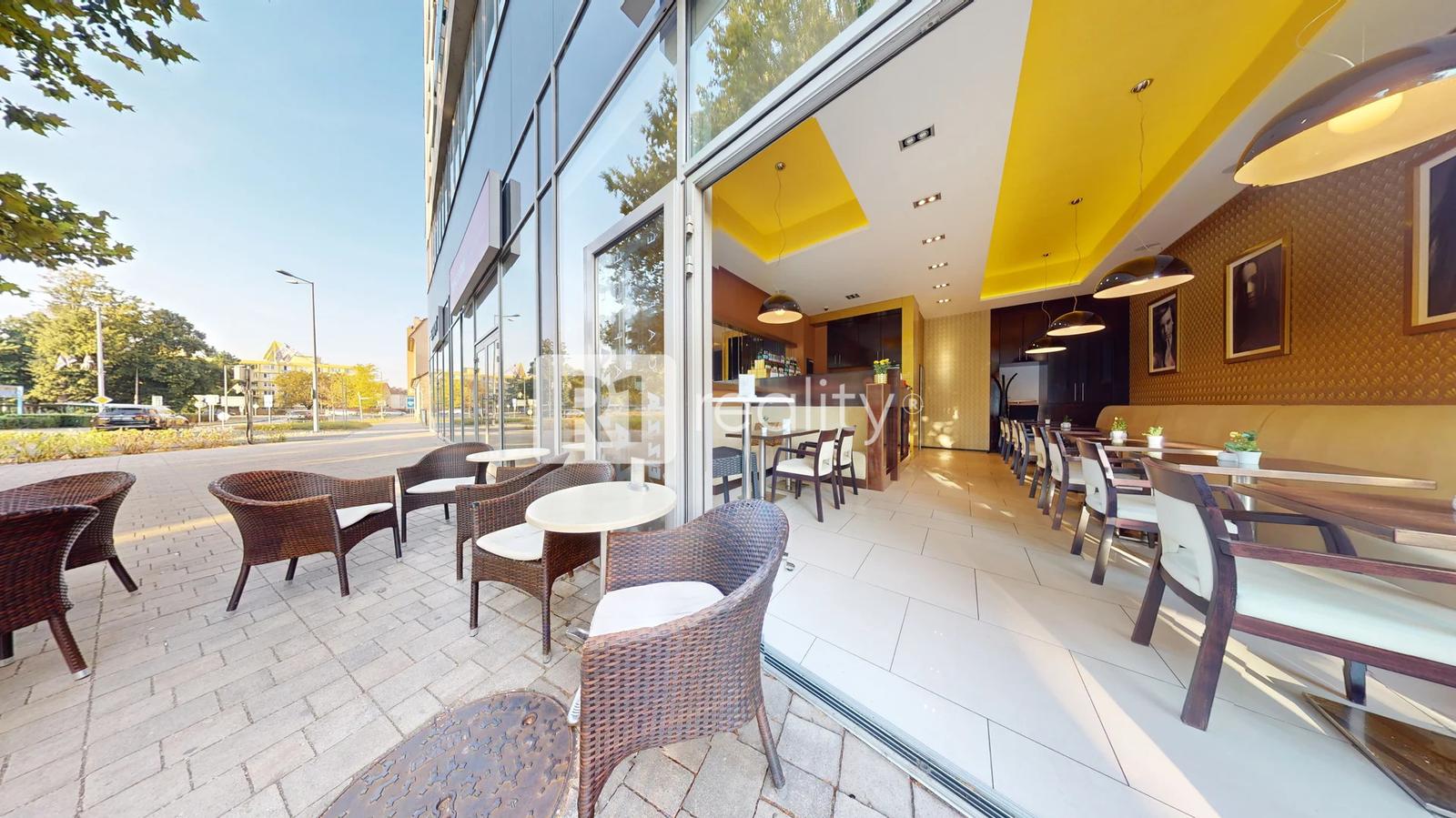 Lukratívny obchodný priestor AUPARK v absolútnom centre kúpeľného mesta Piešťany – fotka 2