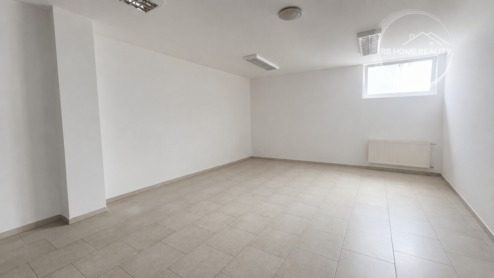 NA PRENÁJOM KANCELÁRSKY PRIESTOR 35 m² | centrum Šamorína | nájom 330 € vrátane réžií – fotka 2