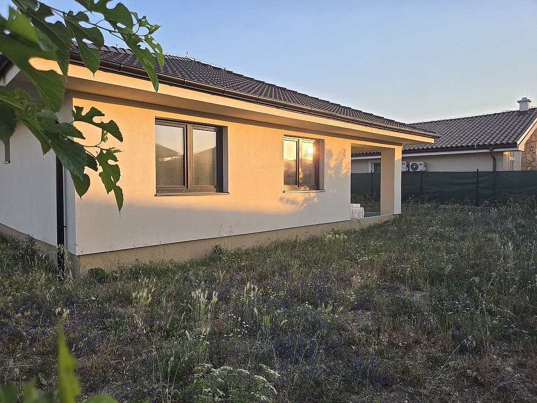 Dom, ktorý si dokončíte podľa seba – 4-izbový bungalov, Senec