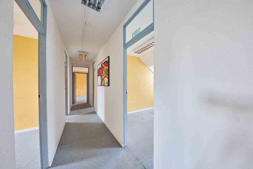 Administratívne priestory,132 m2, 7 kancelárií pri Poluse