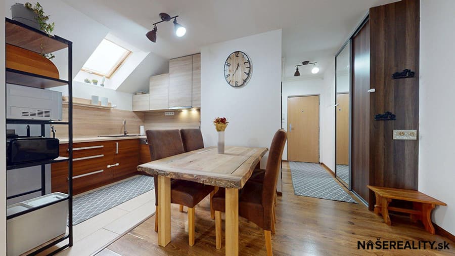 Predaj 102 m² veľkého 3 izb. mezonetového bytu s hobby miestnosťou v podkroví – fotka 2