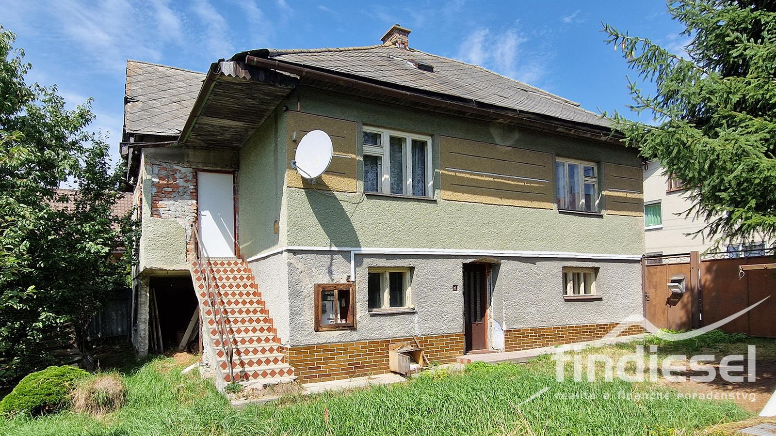 FINDIESEL reality - Veľký tehlový dom + 734m² pozemok, Heľpa