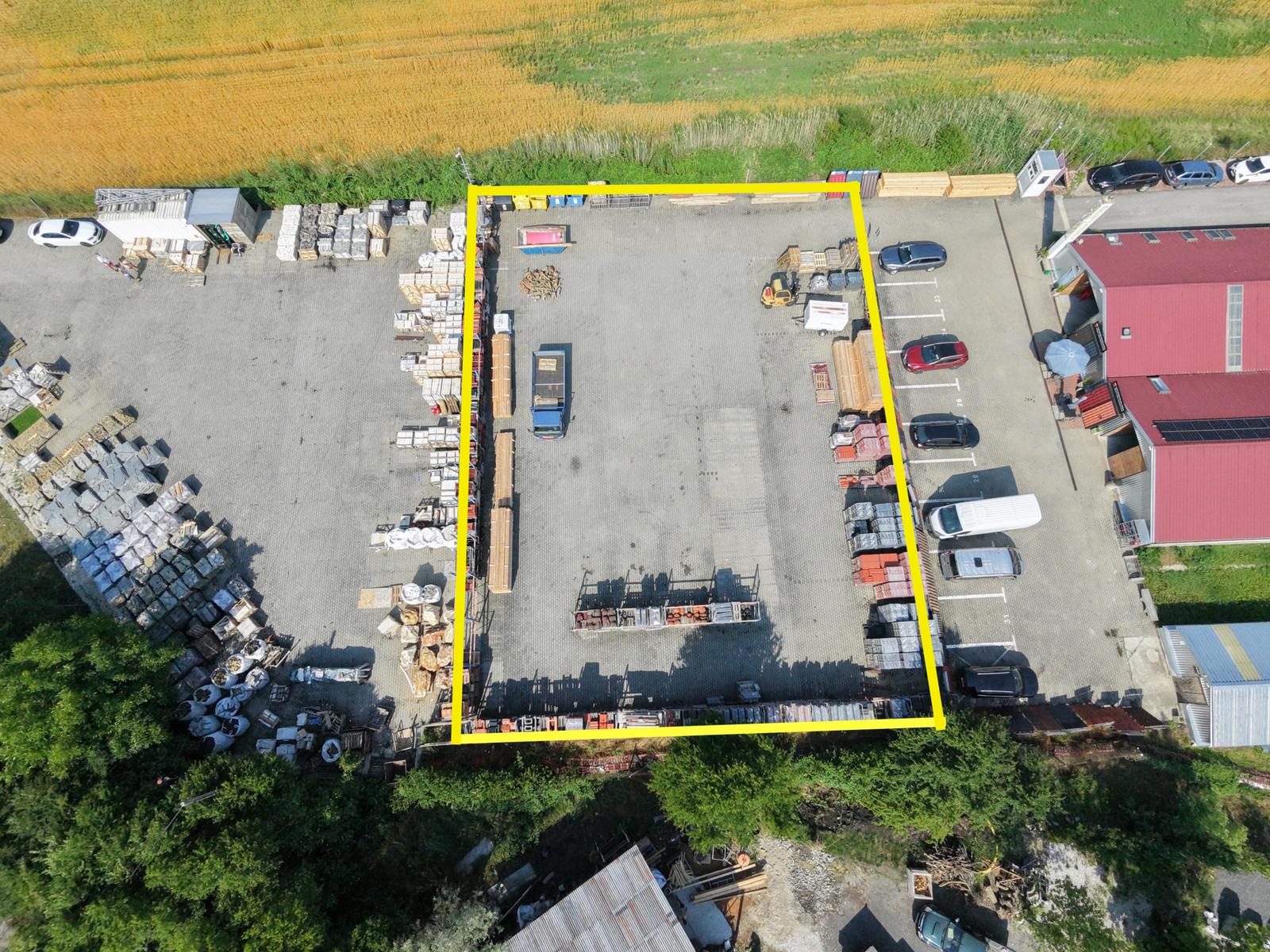 Spevnená plocha 1 050 m² pre nákladné autá, kontajnery a skladovanie – Záhorská Bystrica, D2 – fotka 2
