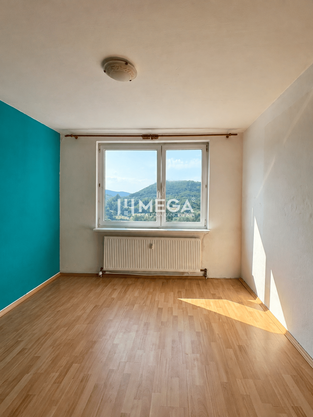 Na predaj 3 izbový byt s balkónom na Sidl.III v Humennom