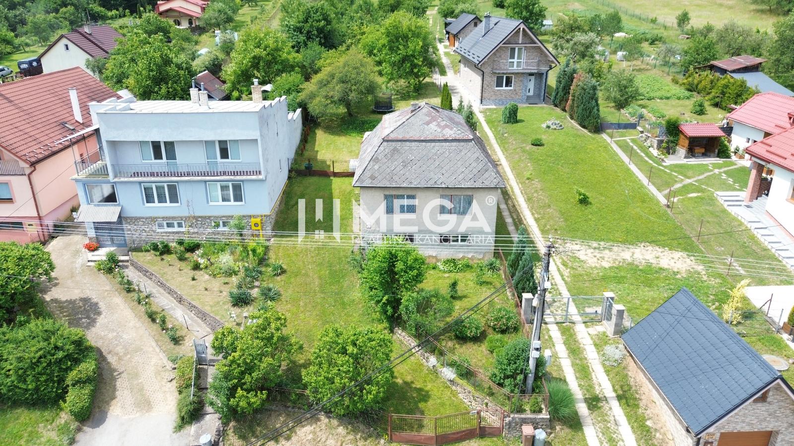 NA PREDAJ - Rodinný dom s pozemkom 3 277 m² v Snine