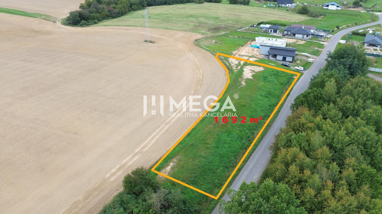 NA PREDAJ INVESTIČNÝ POZEMOK S PANORAMATICKÝM VÝHĽADOM SNINA – fotka 2