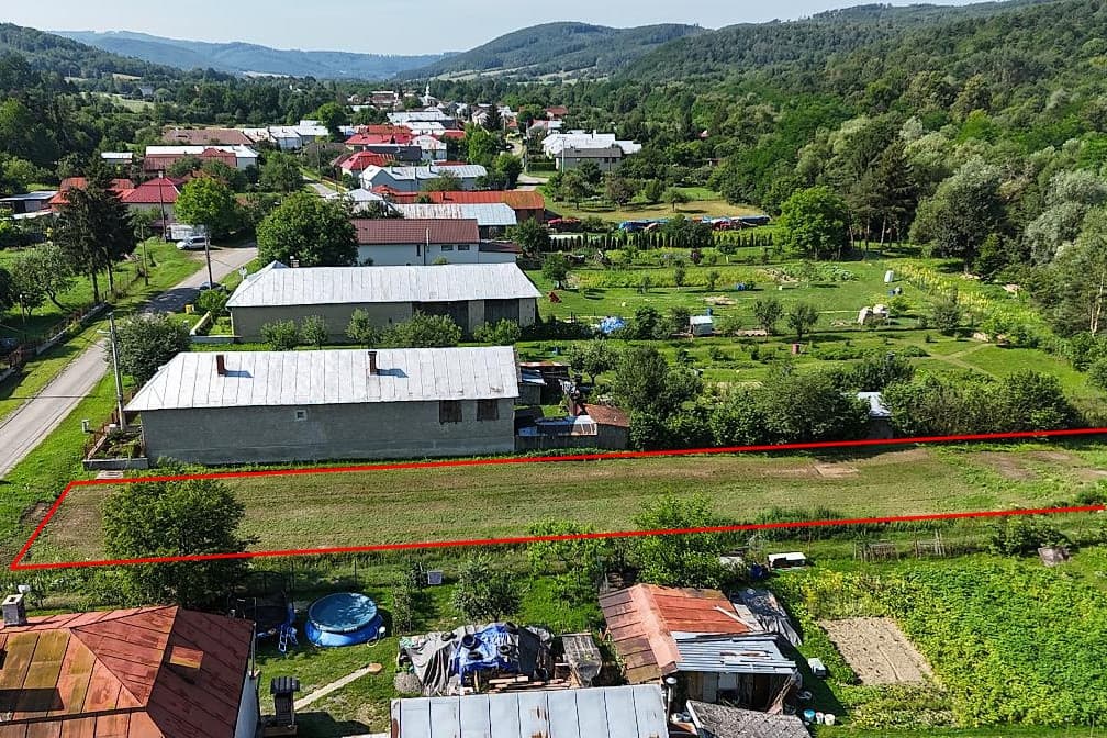 Stavebný pozemok s jedinečným bonusom na záver – fotka 2