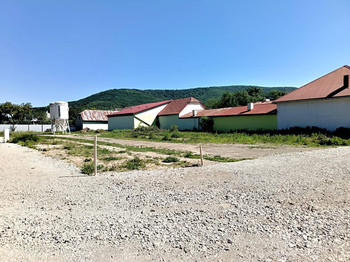 Pozemok na predaj – Stražské, blízko centra mesta – fotka 2