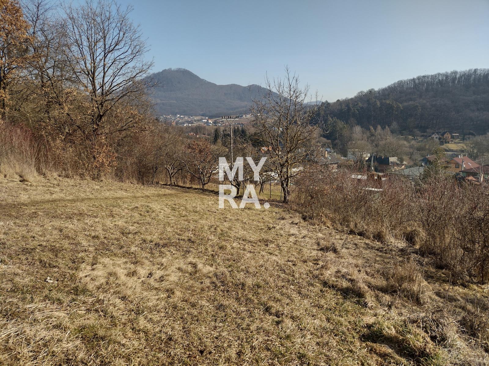 Na predaj pozemok - Veľký Šariš 1367 m2