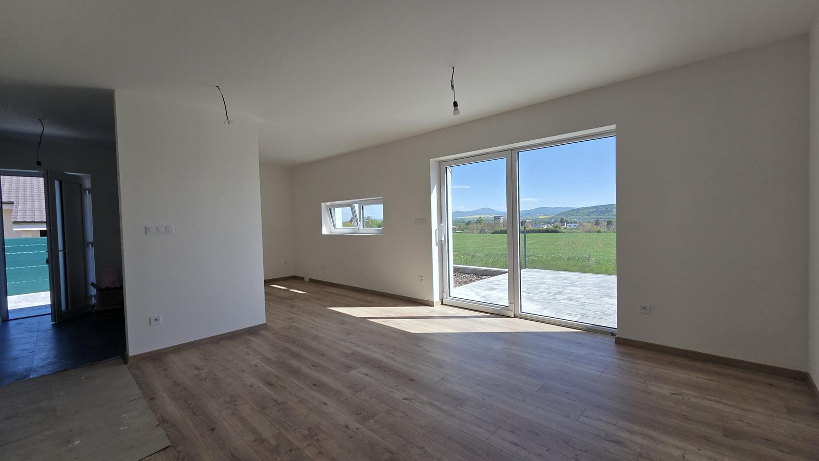 Na predaj 4i RD na Red OAK Lužianky (dvojdom) v štandarde