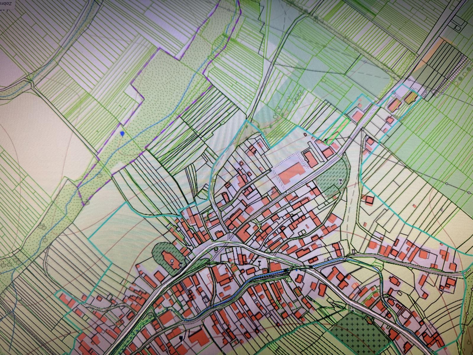 🌲 NA PREDAJ: Pozemok v lone prírody – Zliechov, okres Ilava 🌲