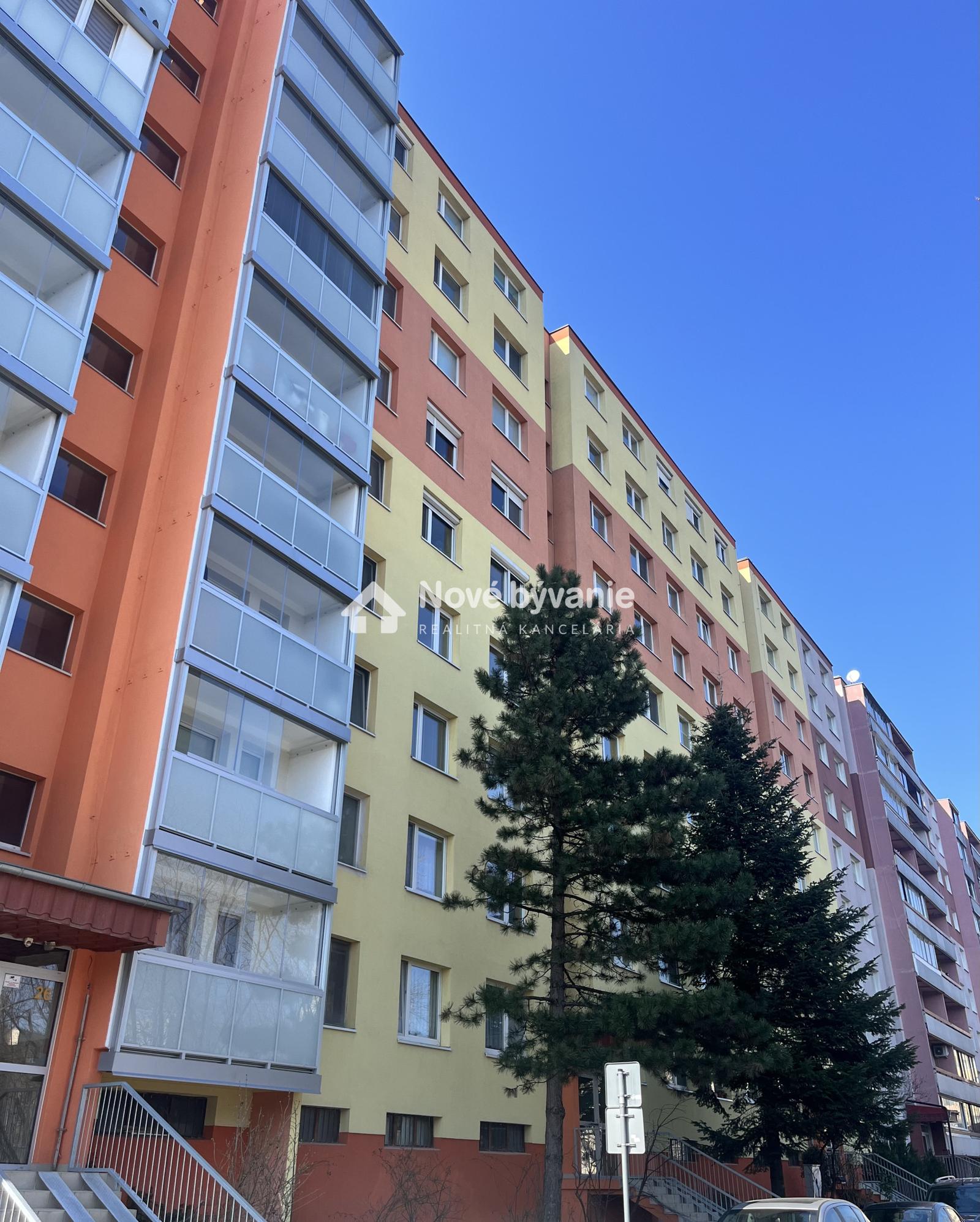 REZERVOVANE-PREDAJ 4 IZB.BYT BA - Dúbravka