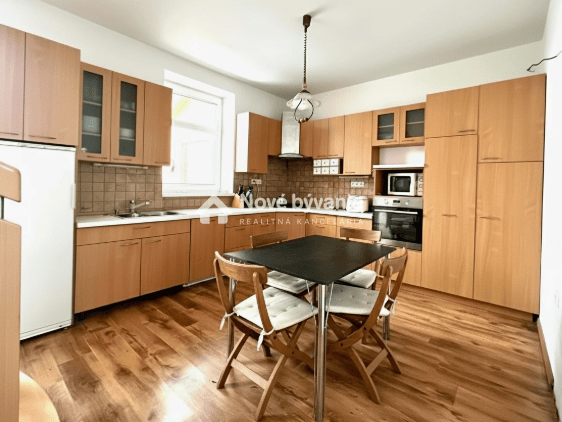 PREDAJ priestranný 5 izb. rodinný dom Bratislava-Nivy (N035-124-ANHO) – fotka 2