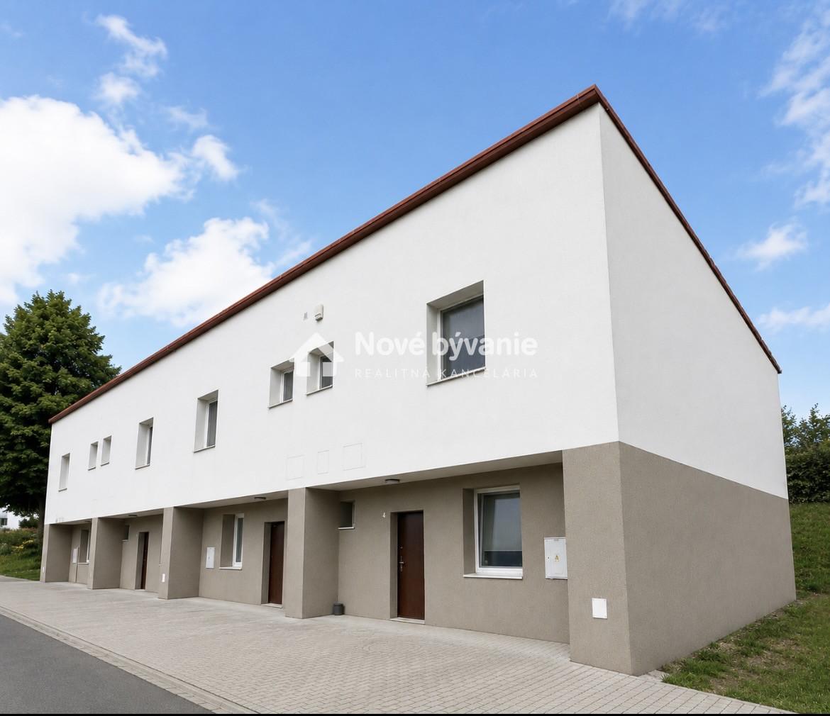 PREDAJ celoročne obývateľný 4 izb. apartmánový dom Jahodná, Košice (N051-124-ANHOE)