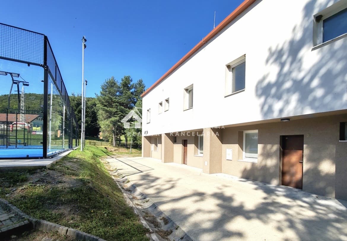 PREDAJ celoročne obývateľný 4 izb. apartmánový dom Jahodná, Košice (N051-124-ANHOE) – fotka 2