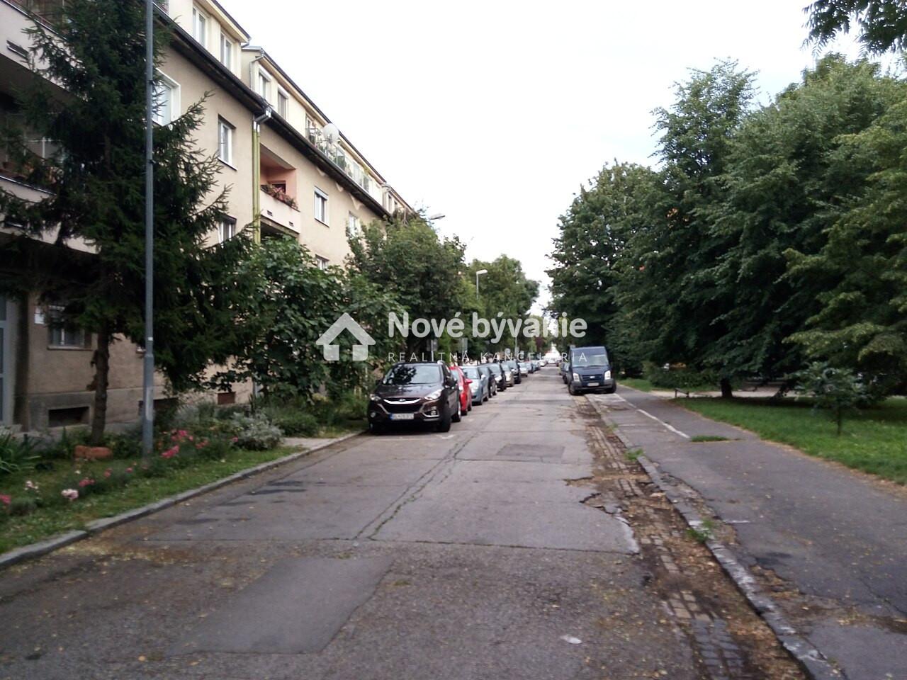 Kúpa - 2 -2,5 izbový byt - Bratislava II.