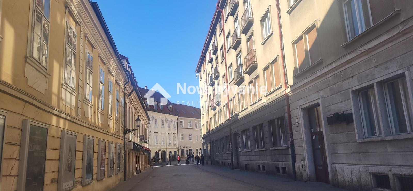Kúpa - 4 izbový byt  - Bratislava I.