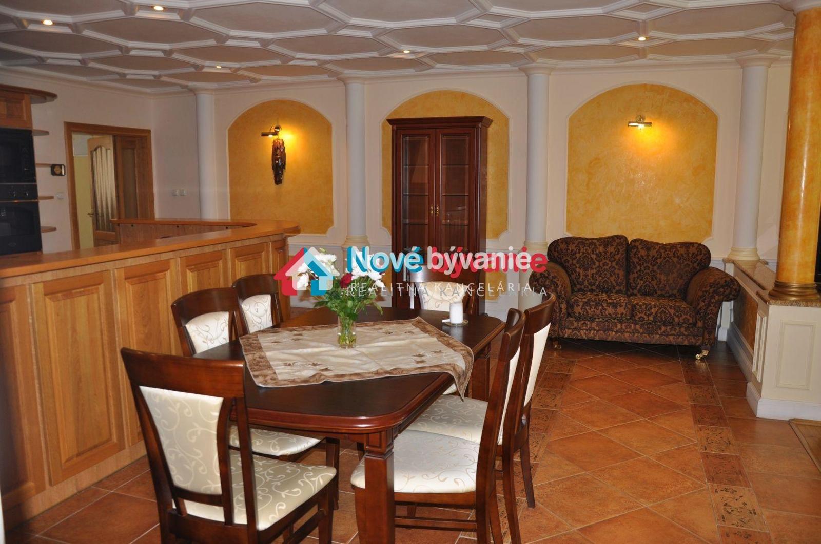PRENÁJOM - 4 izb. štýlový byt, 1-3 x parking, výhľad na hrad – fotka 2