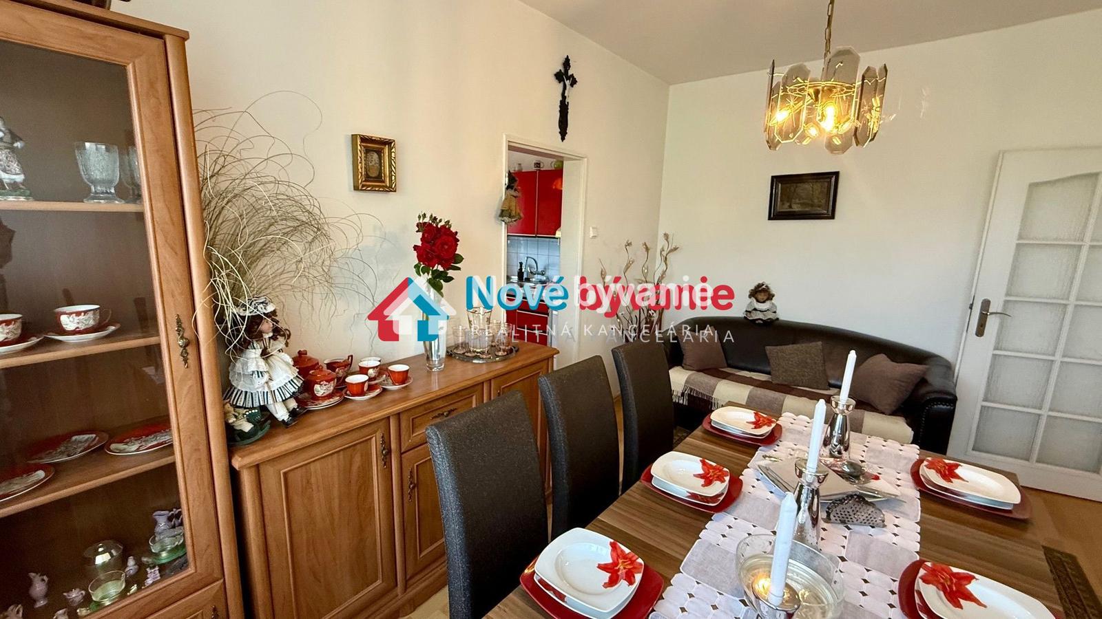 Rodinný dom, dvojgaráž, altánok, úžasná ovocná záhrada - 30 minút od Bratislavy za cenu 2 izb. bytu – fotka 2