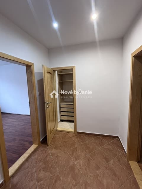 REZERVOVANÉ. Na predaj 2 izbový byt Vranov nad Topľou (N006-112-STMI) – fotka 2
