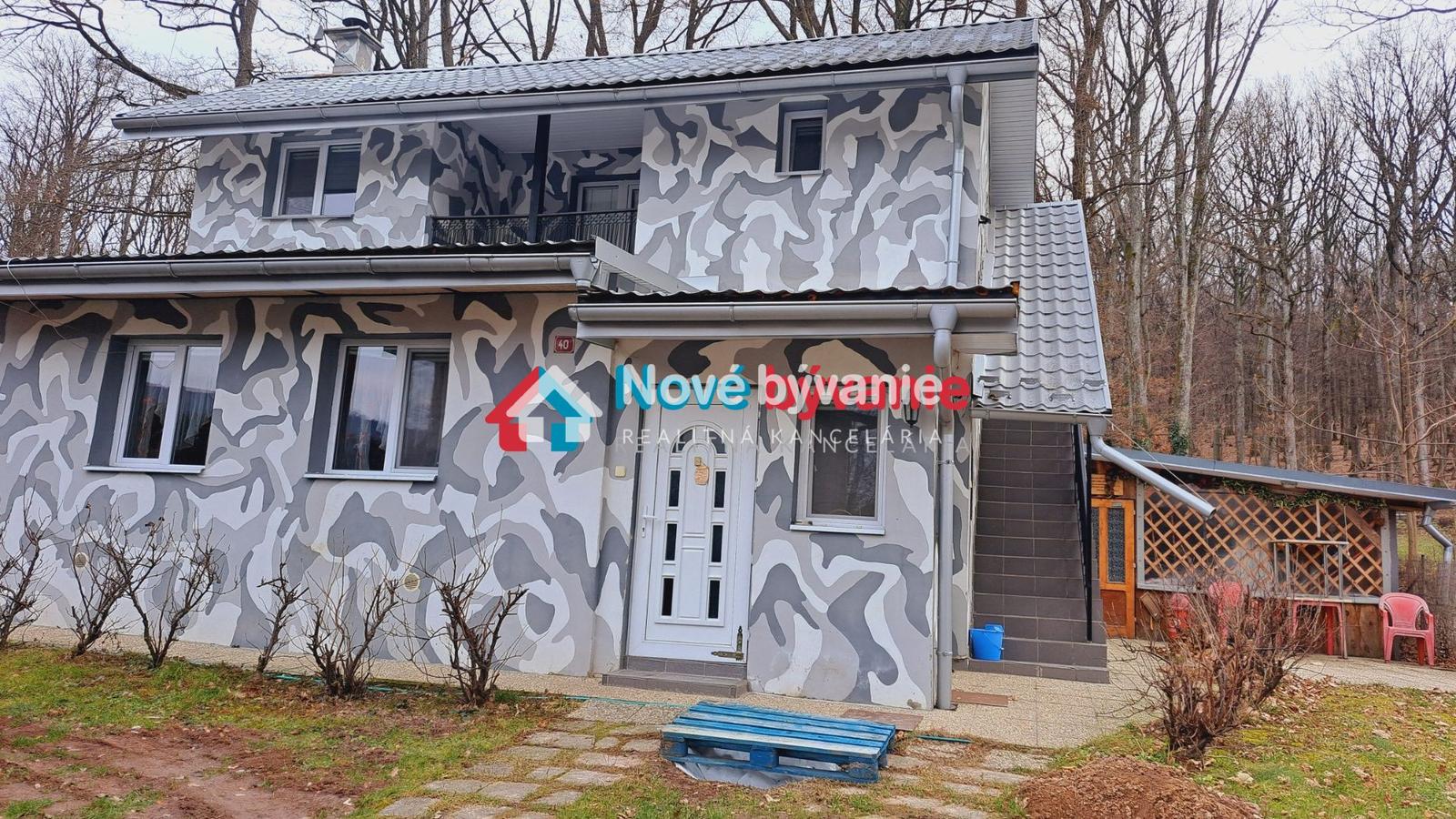 EXKLUZÍVNE na predaj rekreačná chata, Vinné (N250-13-MIM)