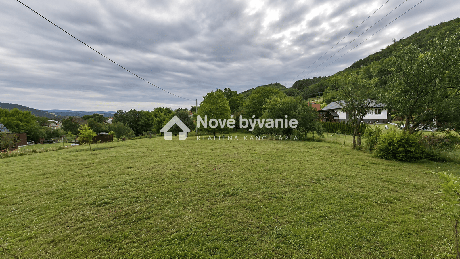 EXKLUZÍVNE na predaj veľký pozemok, Hažín nad Cirochou (N283-14-MIM)) – fotka 2