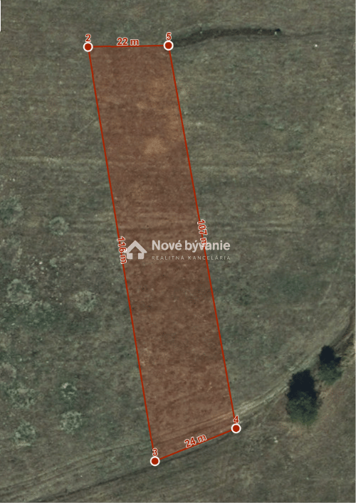 Stavebný pozemok Lackovce 2507m2, rovinatý a slnečný
