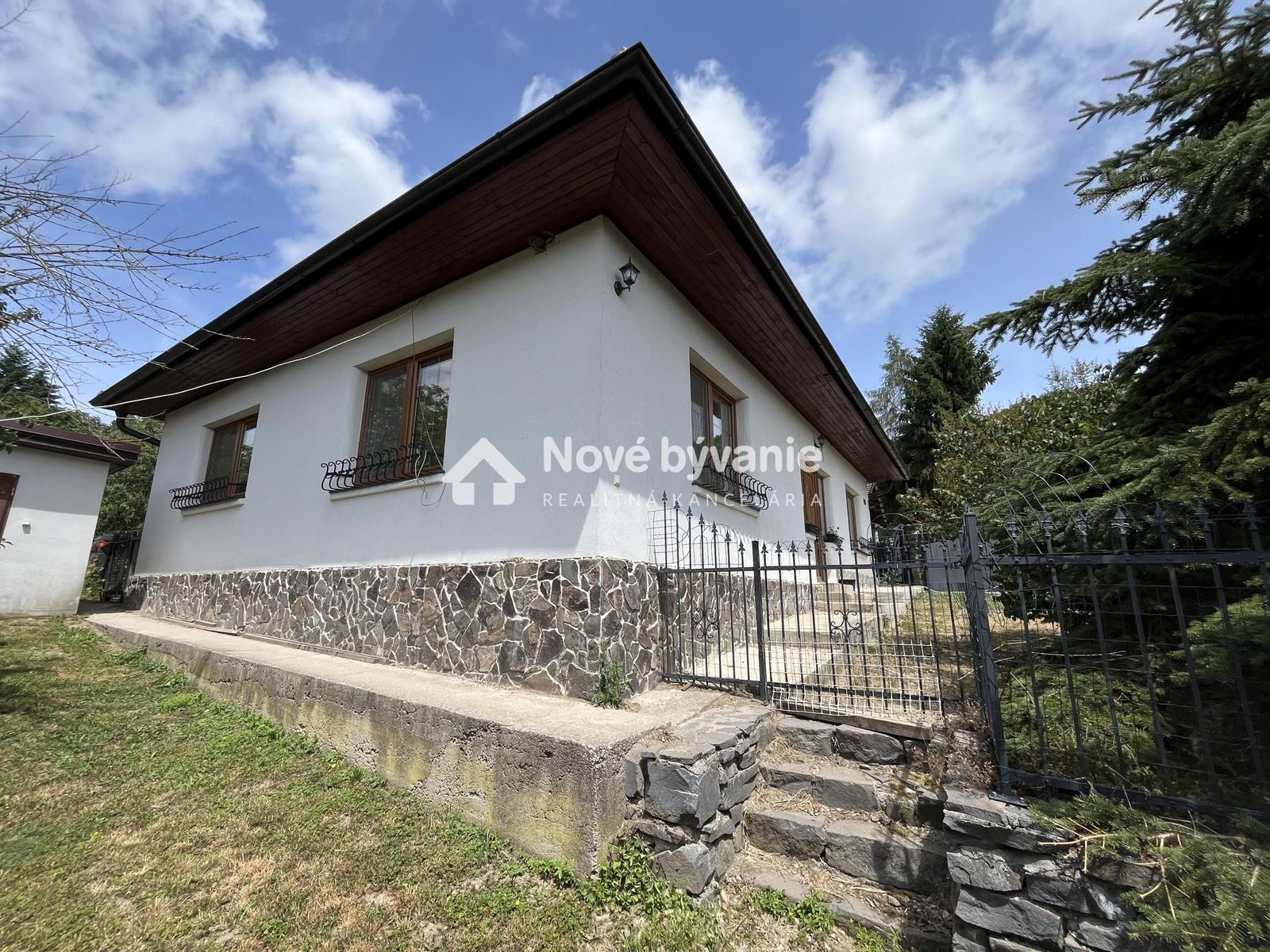 Priestranný 5-izbový rodinný dom s pozemkom 3 498 m² |Uhliská (N010-12-NAGA) – fotka 2
