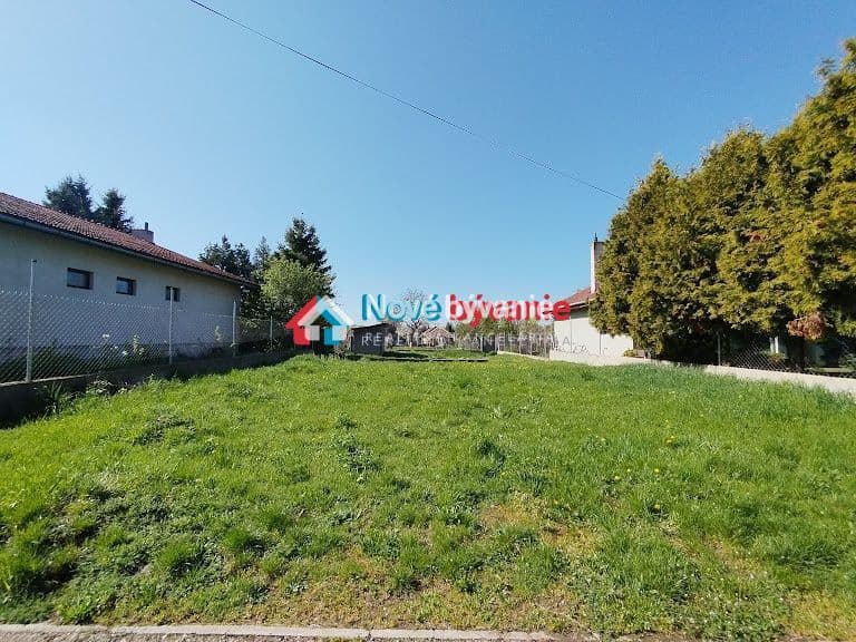 Predaj,  stavebný pozemok - Jur Nad Hronom (N019-14-MAHA)