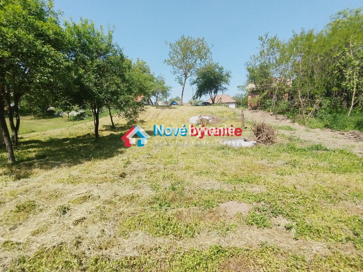 Predaj, pozemok - Jur nad Hronom (N029-14-MAHA)