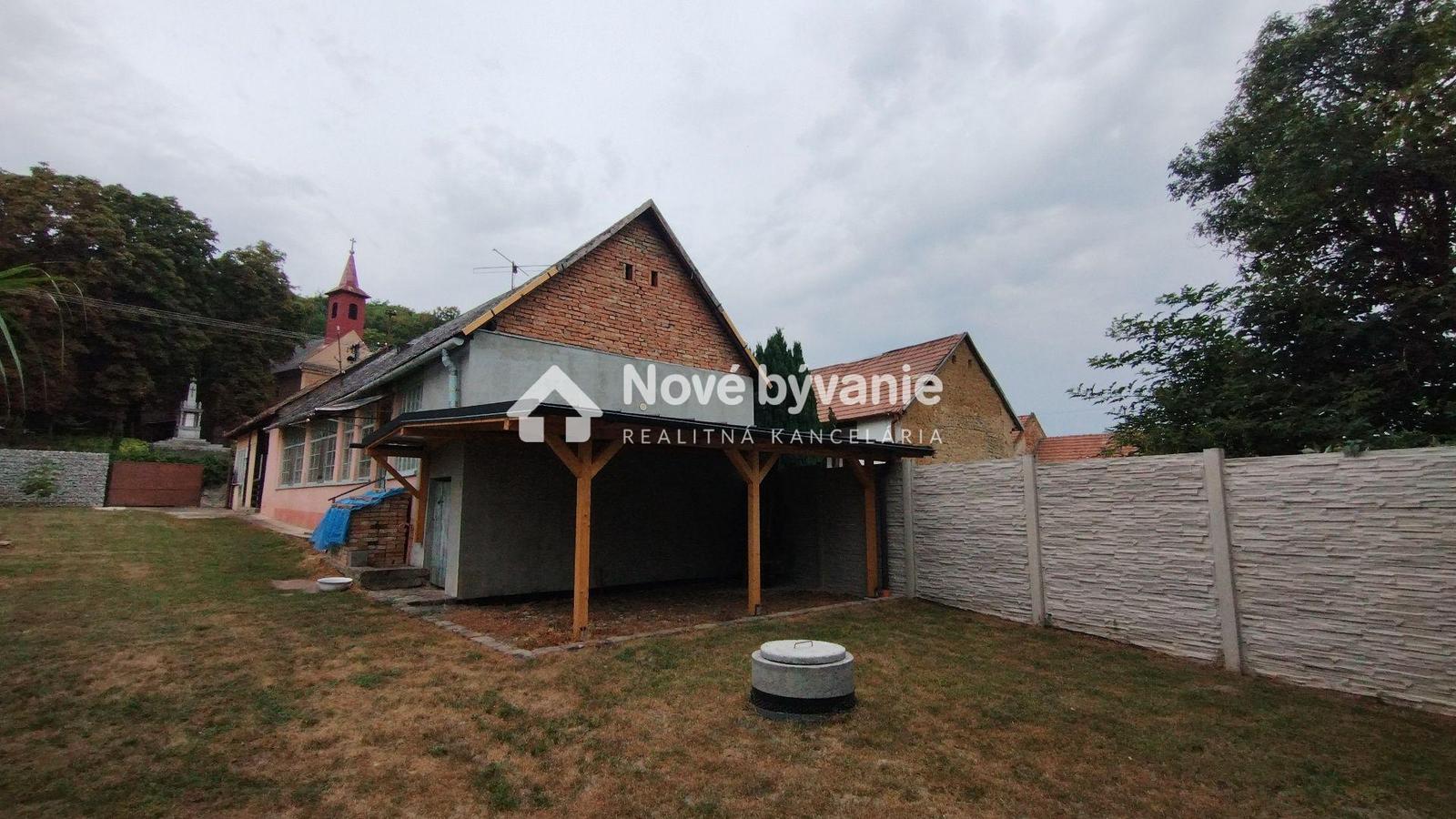 Predaj, rodinný dom s krásnym pozemkom- Chľaba(N059-12-FRAD)