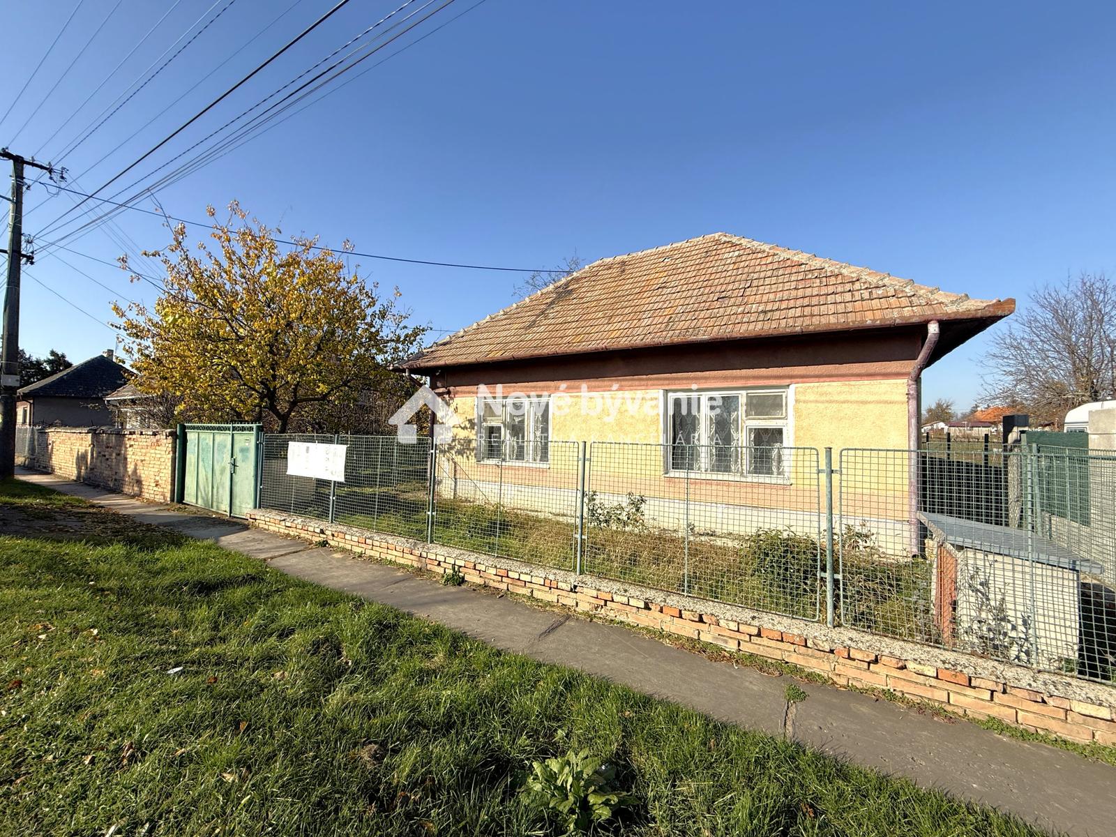 NOVÁ CENA,rod. dom s veľkým pozemkom-Semerovo(N204-12-FRAD) – fotka 2