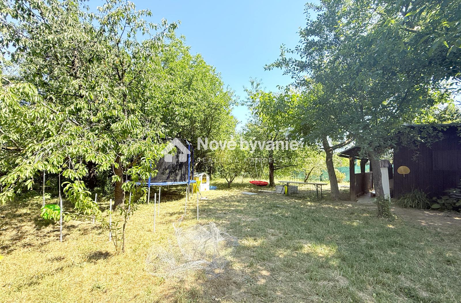 Predaj, záhrada so záhradným domčekom-Nitra/Kynek
