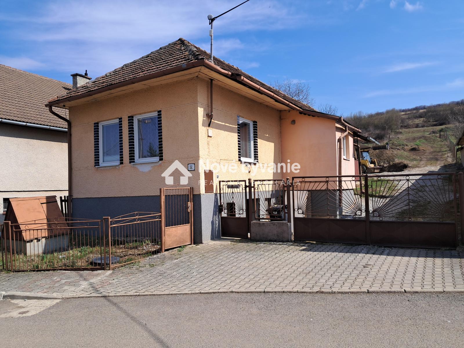 Predaj 2-izbového rodinného domu s pozemkom, obec Arnutovce