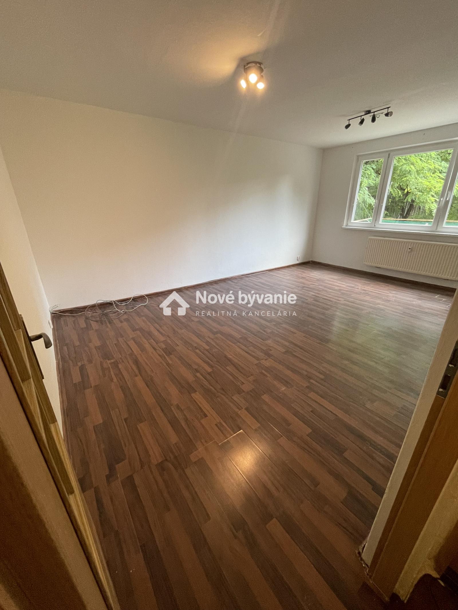 EXKLUZÍVNE | 4-izbový byt po rekonštrukcii – Jelšava