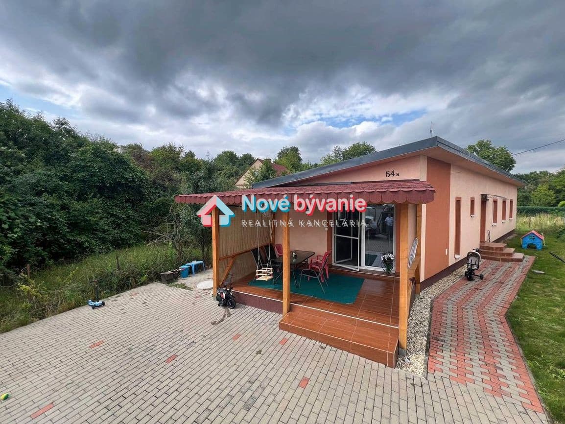 Moderný 5-izbový rodinný dom - K Surdoku (N013-12-MIDUt)
