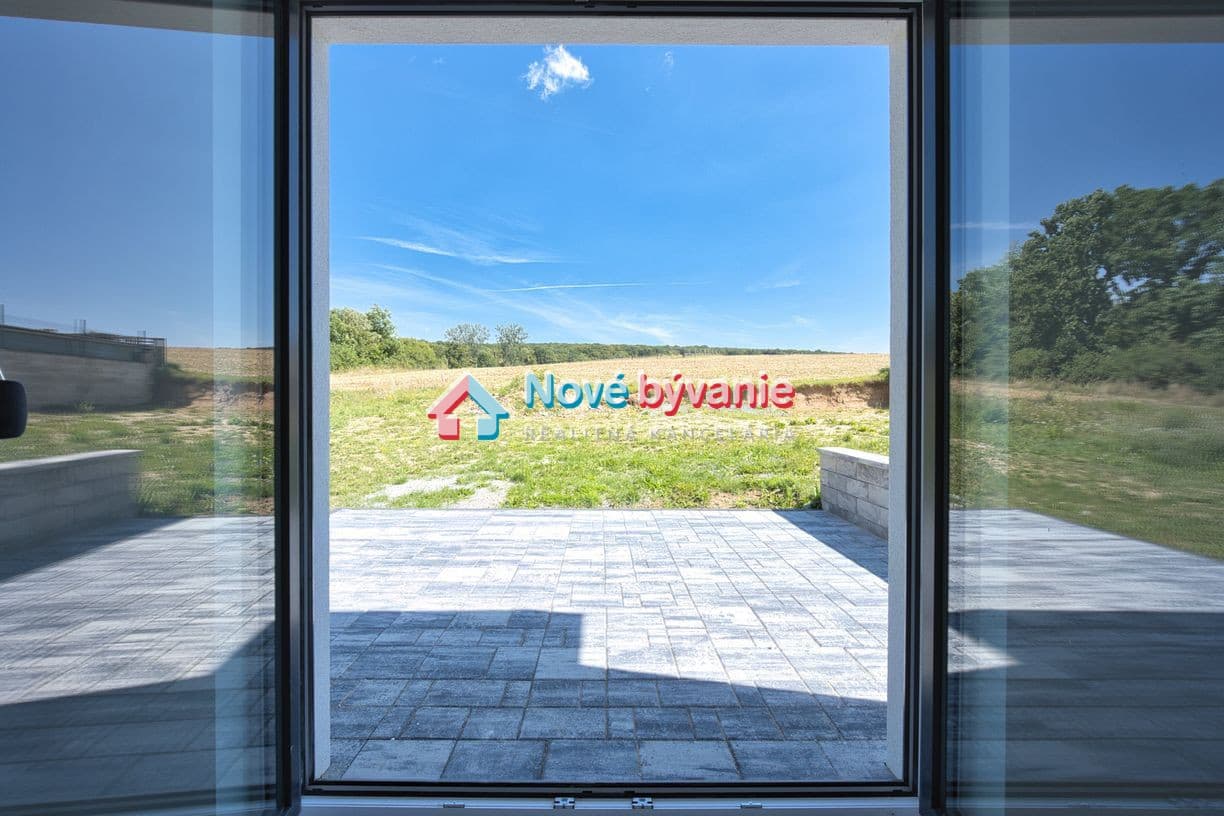 Novostavba s krásnym výhľadom – fotka 2