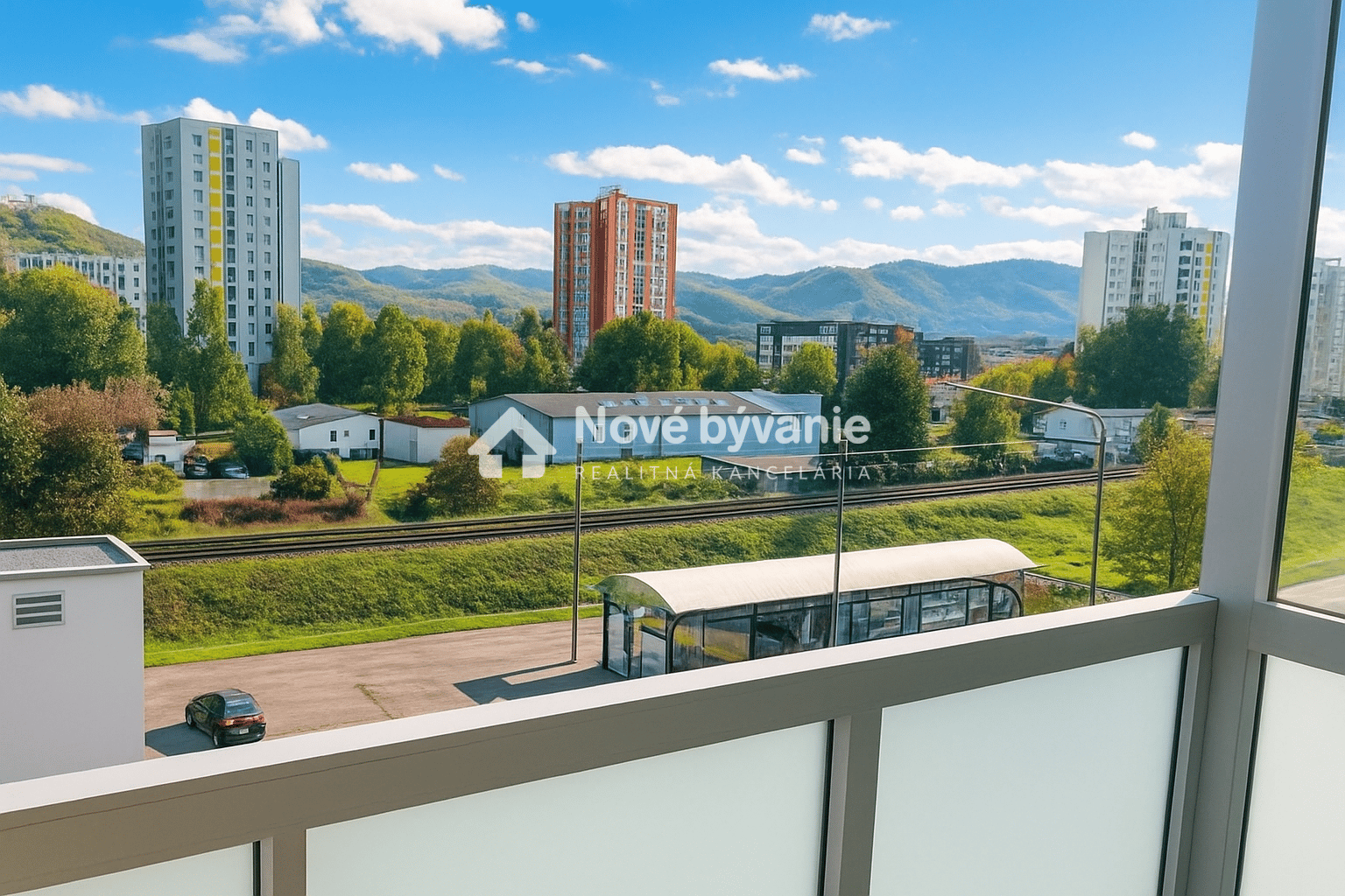 ZNÍŽENÁ CENA. Na predaj veľký 3 izbový byt, Humenné (N042-113-MABA)