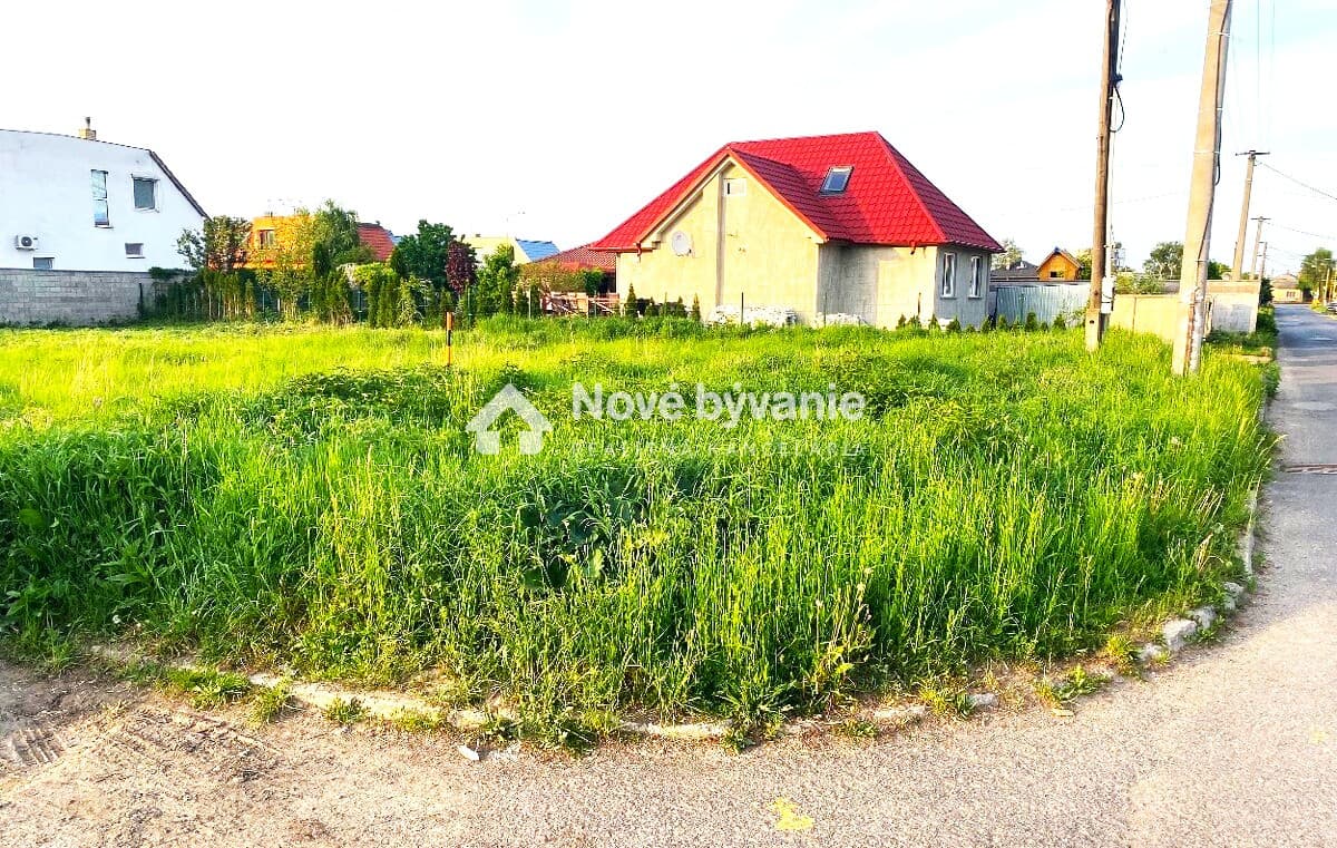 NA PREDAJ stavebný pozemok za skvelú cenu v meste Trebišov – fotka 2