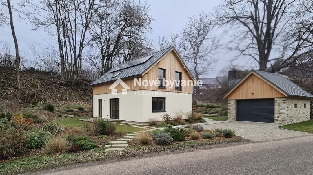 Stavebný Pozemok 562m2,  Horný Lieskov, Považská Bystrica