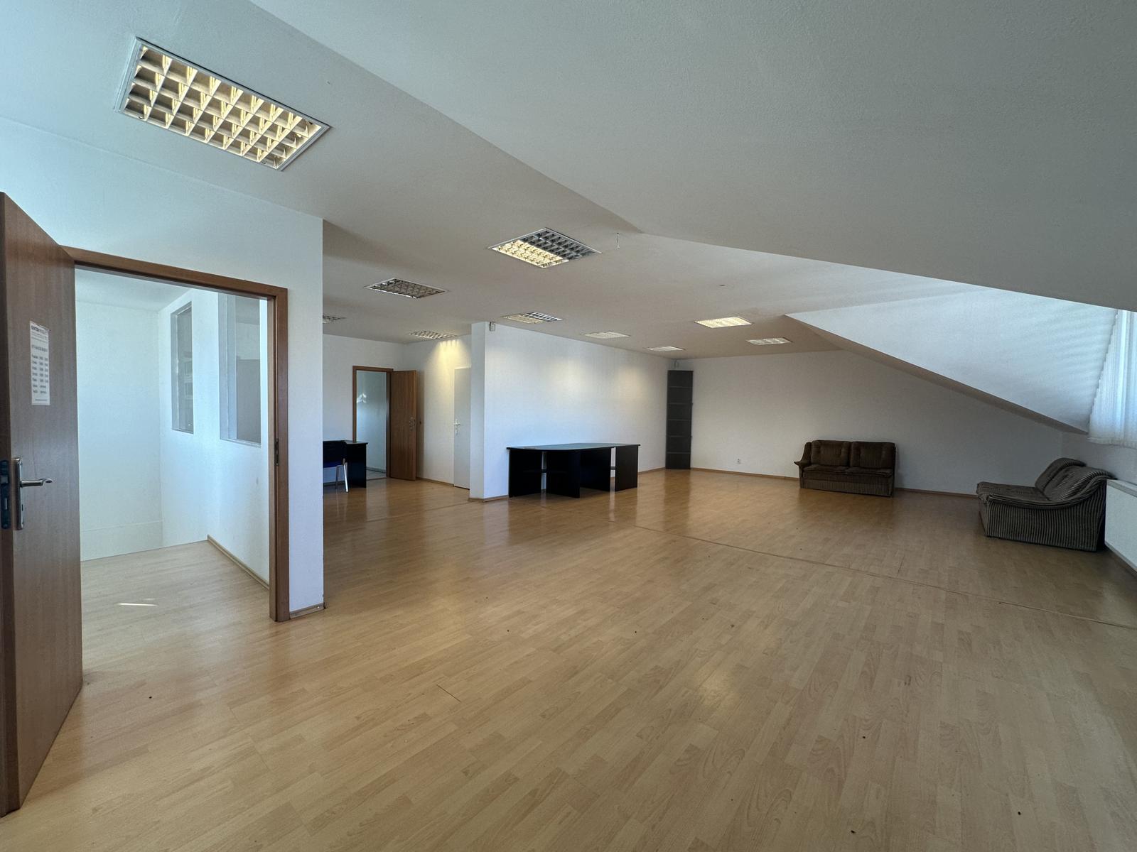 Na prenájom kancelárske priestory – 100 m², Košice, Trolejbusová ulica