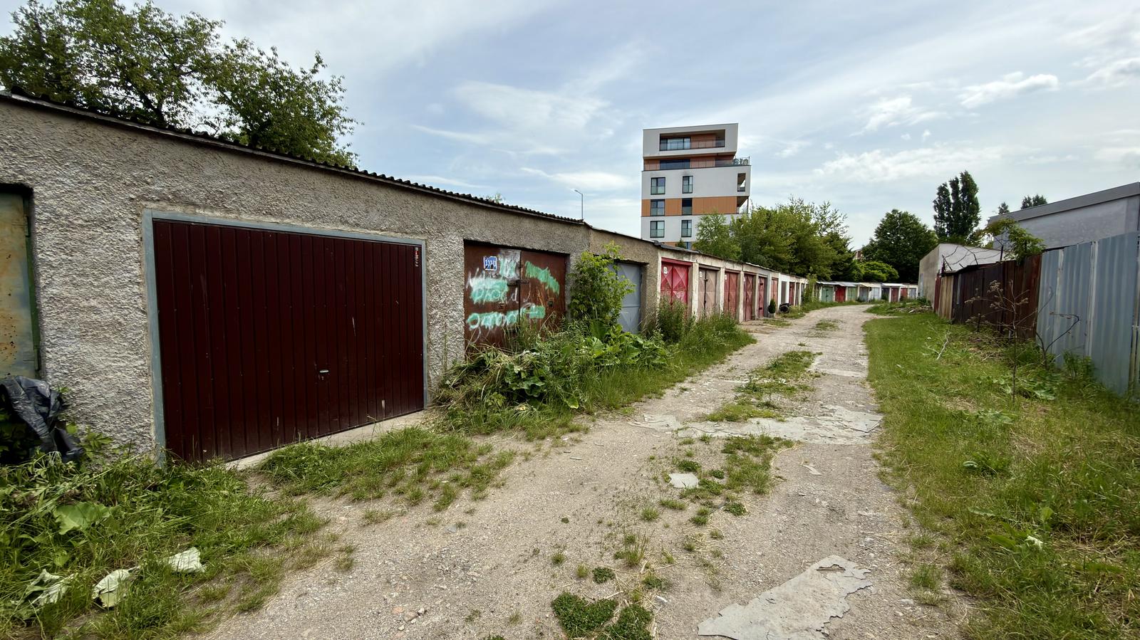 ''RESERVE''Garáž – predaj / Vodárenská / Košice – Sever