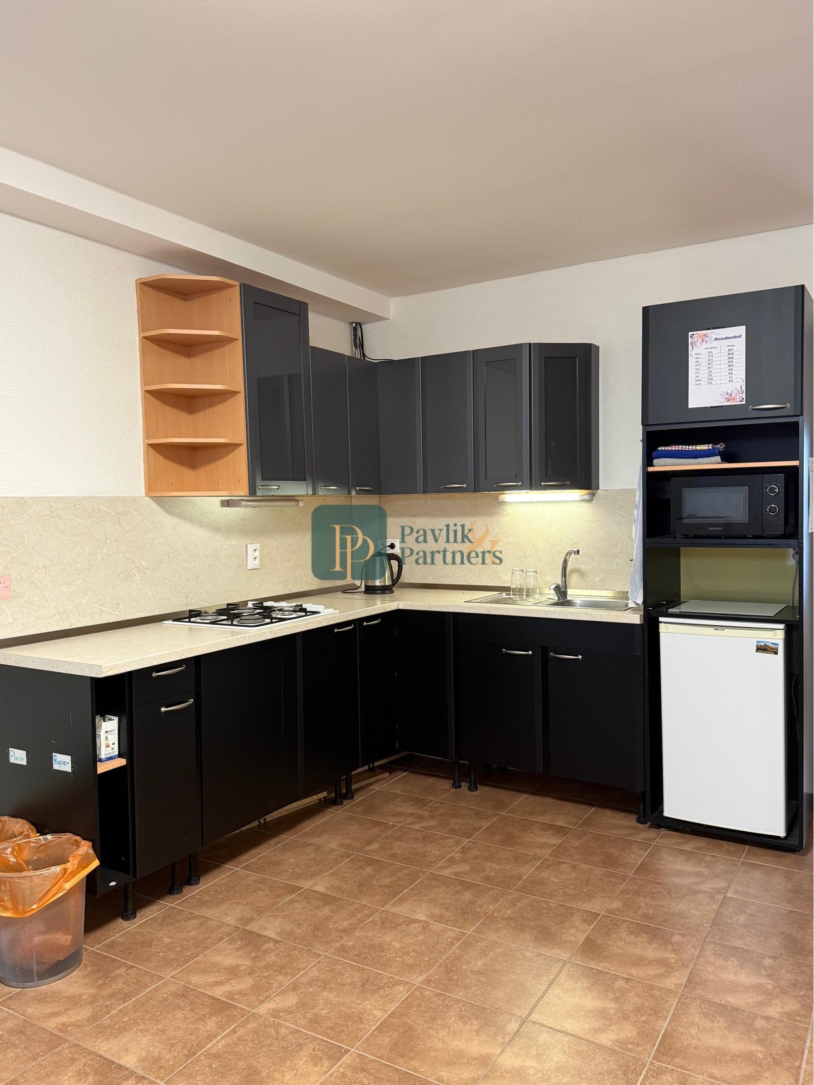 Prenájom kancelárske priestory, 80m2, 3x parkovacie miesto, Mlynárce – fotka 2