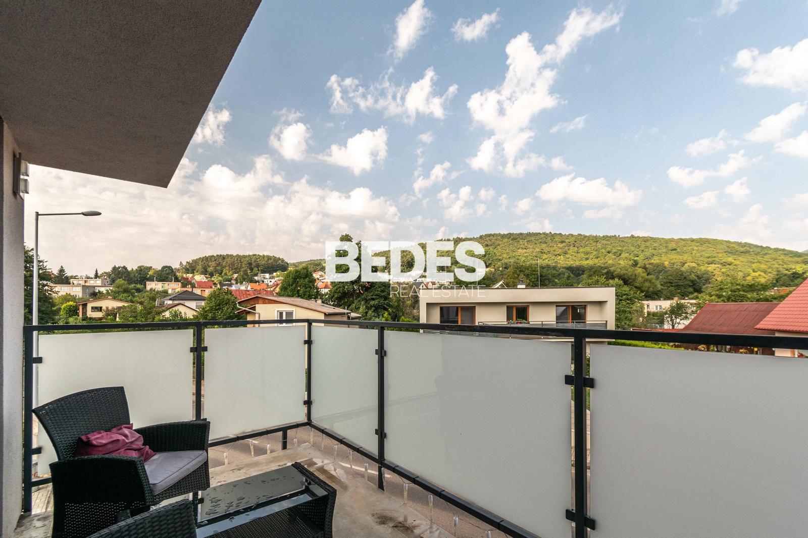 BEDES | Novostavba, 100 m2, terasa 8m2, garáž 37 m2, Bojnice – fotka 2